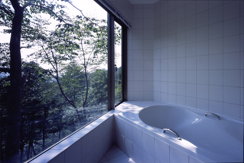 taku sakaushi / OFDA: three windows