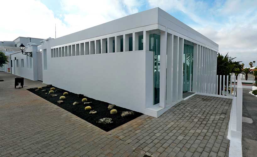 mpc arquitectos: intervention of the chapel of rest