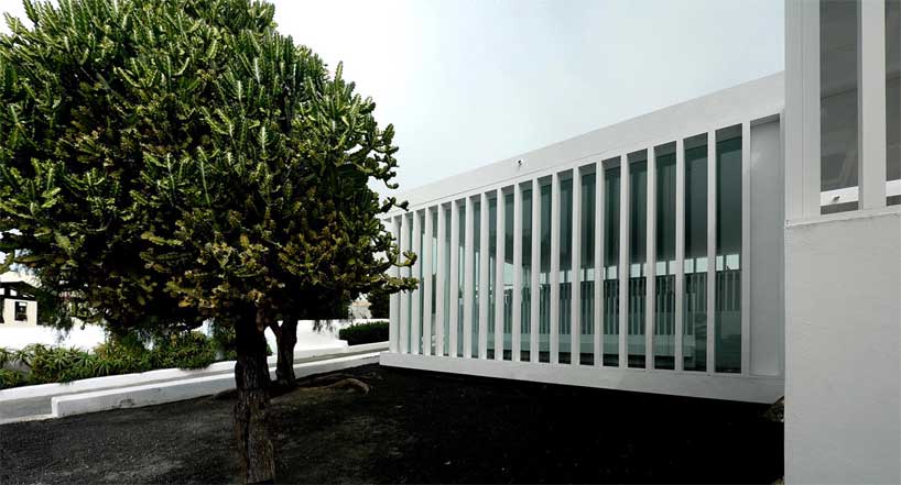 mpc arquitectos: intervention of the chapel of rest