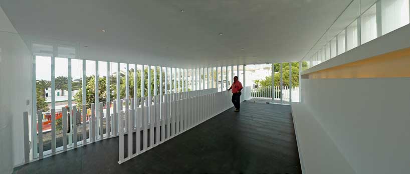 mpc arquitectos: intervention of the chapel of rest