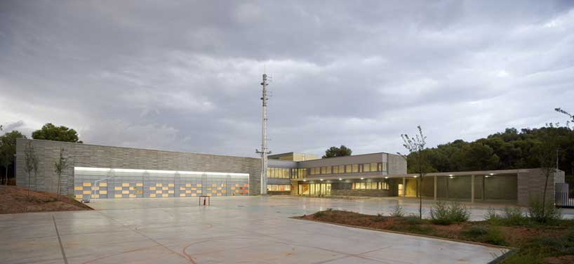 mestura arquitectes: fire station gava