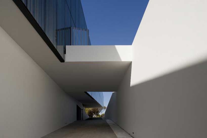 FVArquitectos: alcatel head office