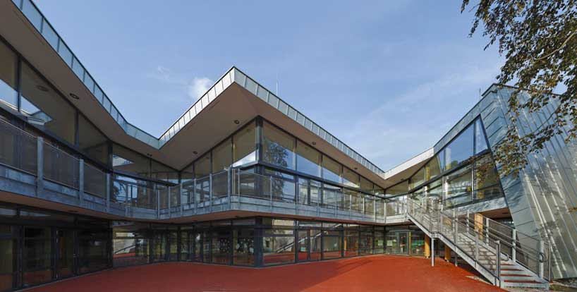 syntax architektur: kindergarten in holzbauweise