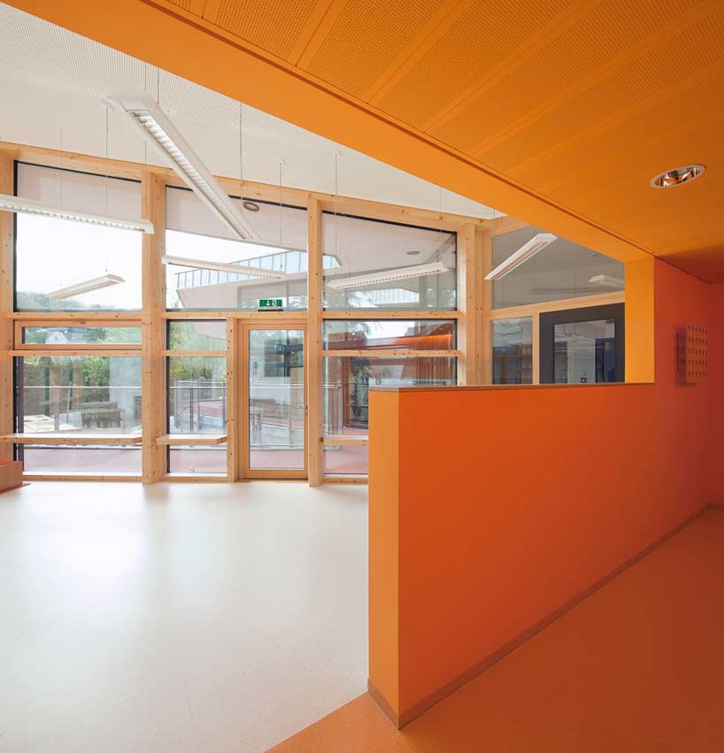 syntax architektur: kindergarten in holzbauweise
