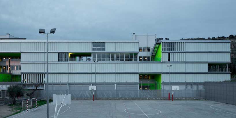 blanca lle&oacute;: mare de deu housing