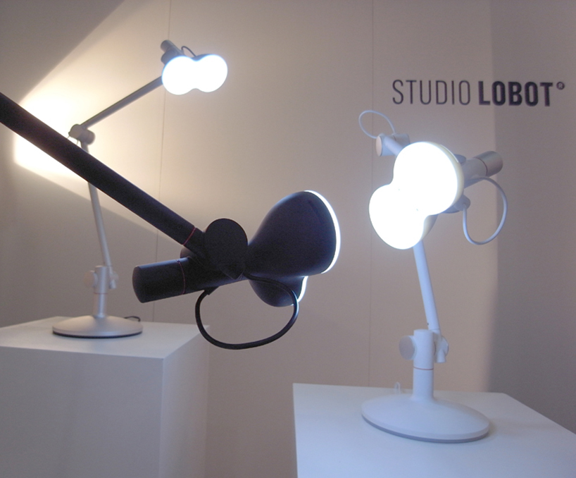 jinseok hwang: lobot desk lamp