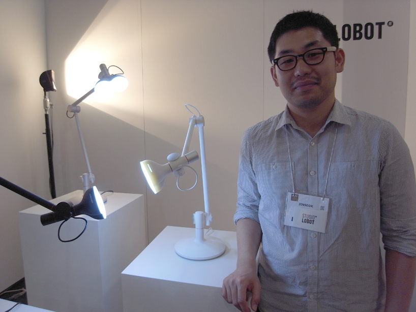 jinseok hwang: lobot desk lamp
