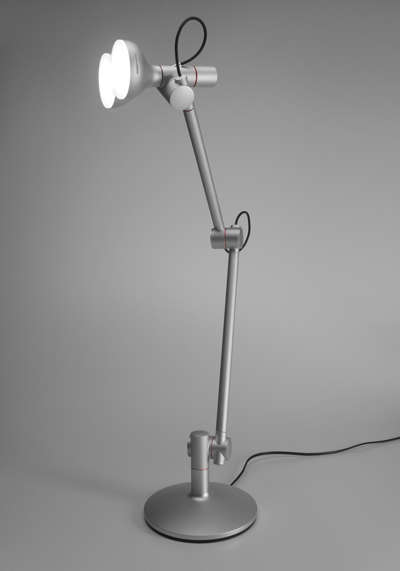 jinseok hwang: lobot desk lamp