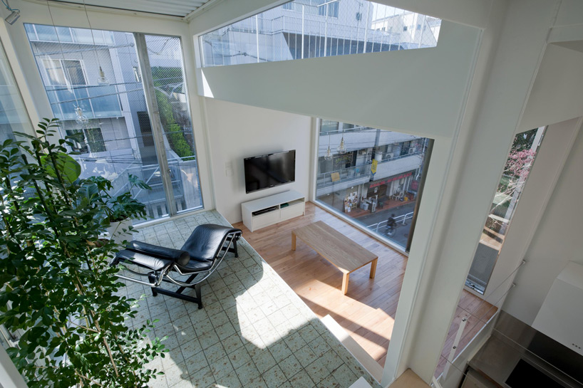 miurashin architect + associates: 43base