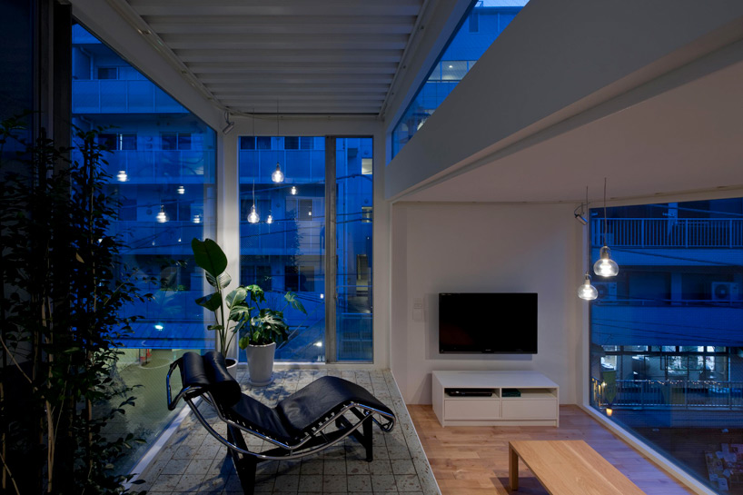 miurashin architect + associates: 43base