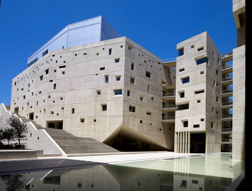 109 architectes: USJ campus de l’innovation et du sport