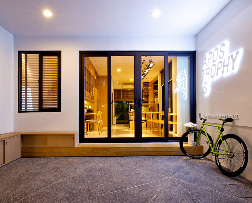 apostrophy's office in thailand - 1