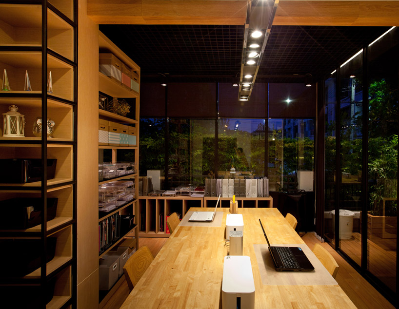 apostrophy's office in thailand