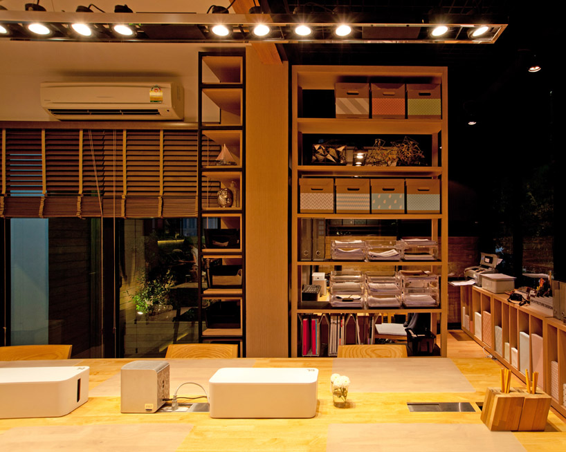 apostrophy's office in thailand