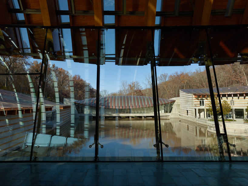 moshe safdie: crystal bridges museum