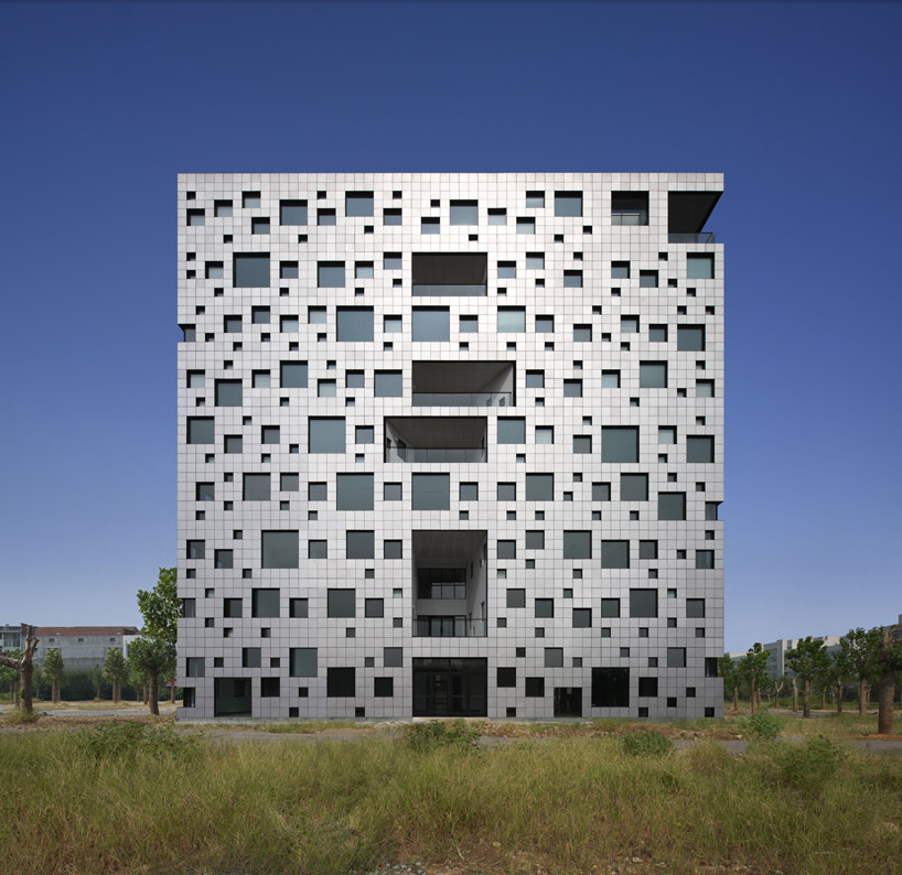SAKO architects: cube tube - 1