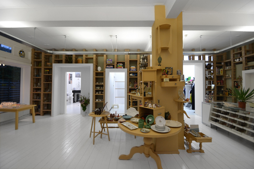 BYTR architects: emmaus second hand shop