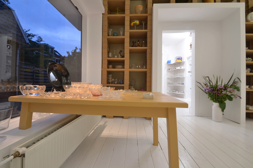 BYTR architects: emmaus second hand shop