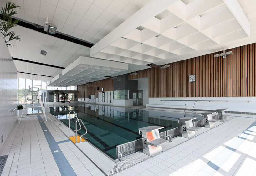 a/LTA architectes: &eacute;quipement aquatique