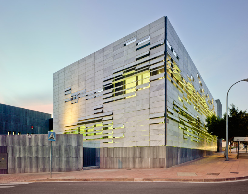 ferrer arquitectos: north mediterranean health center - 1