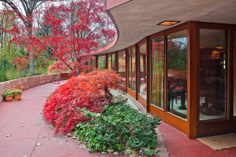 frank lloyd wright's kenneth laurent house up for auction - 1