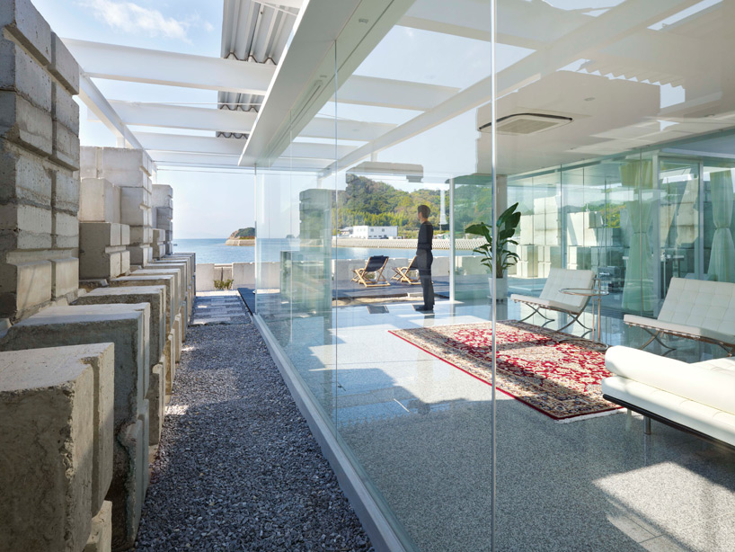 naf architect & design: glass house for diver - 1