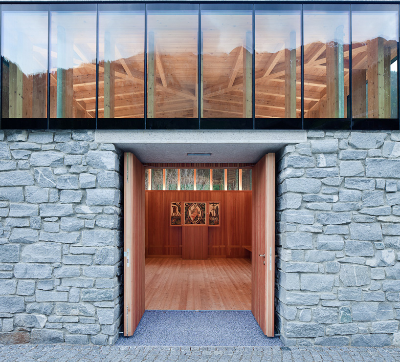 schneider & lengauer architects: cemetery + wake room hopfgarten