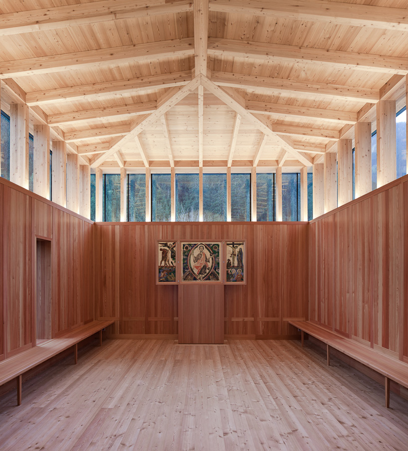 schneider & lengauer architects: cemetery + wake room hopfgarten