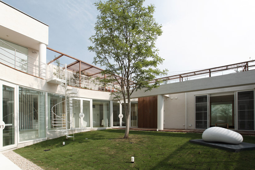 edward suzuki architecture: F residence