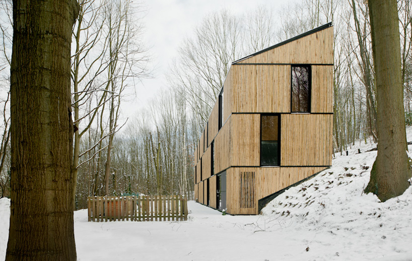 bamboo clad house in rotselaar by AST 77