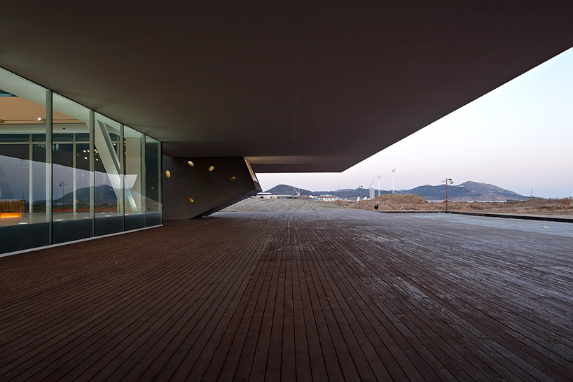META project: huludao beach exhibit center