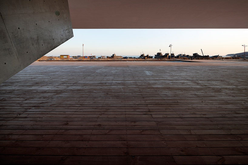 META project: huludao beach exhibit center