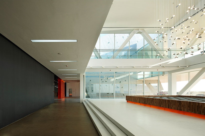 META project: huludao beach exhibit center