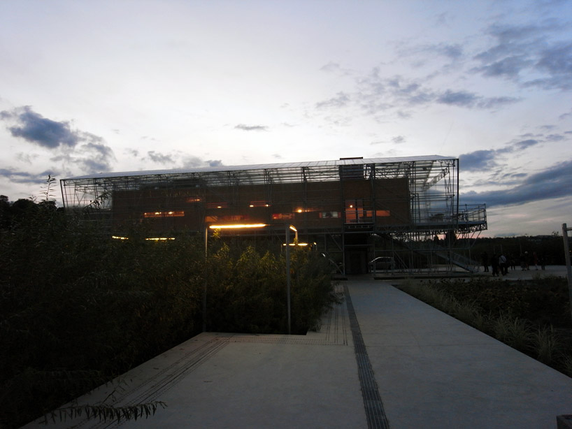 1024 architecture: temporary restaurant on l'île seguin, paris