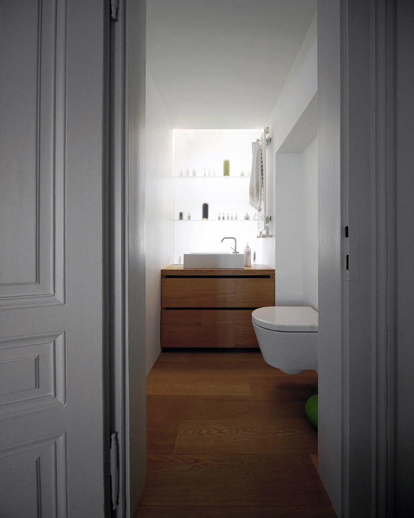 OFIS architects: level apartment