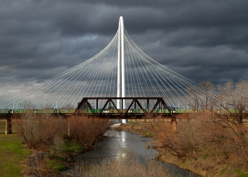 margaret hunt hill bridge santiago calatrava dallas designboom