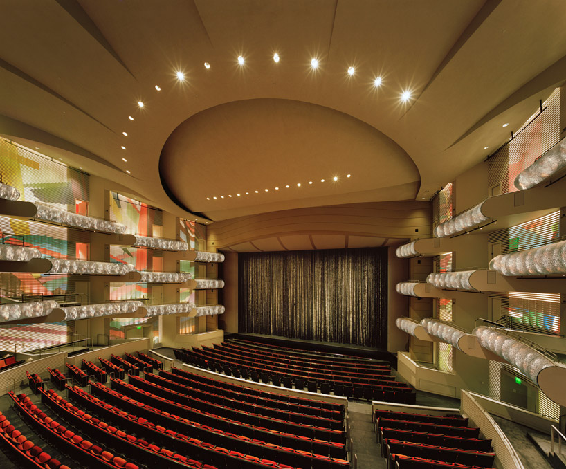 moshe safdie: kauffman center for the performing arts complete