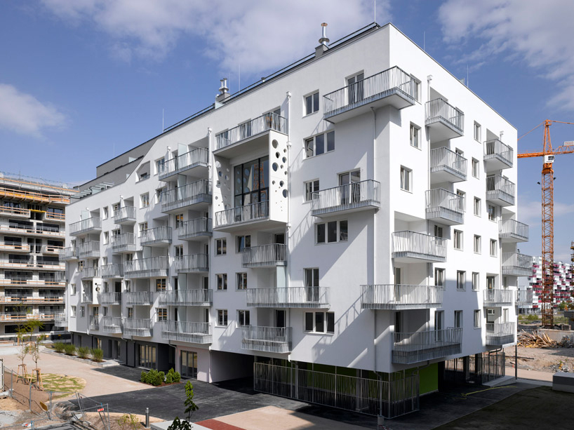 synn architekten: young living at north train station