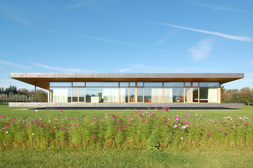 k_m architektur: farm house in obstgarten