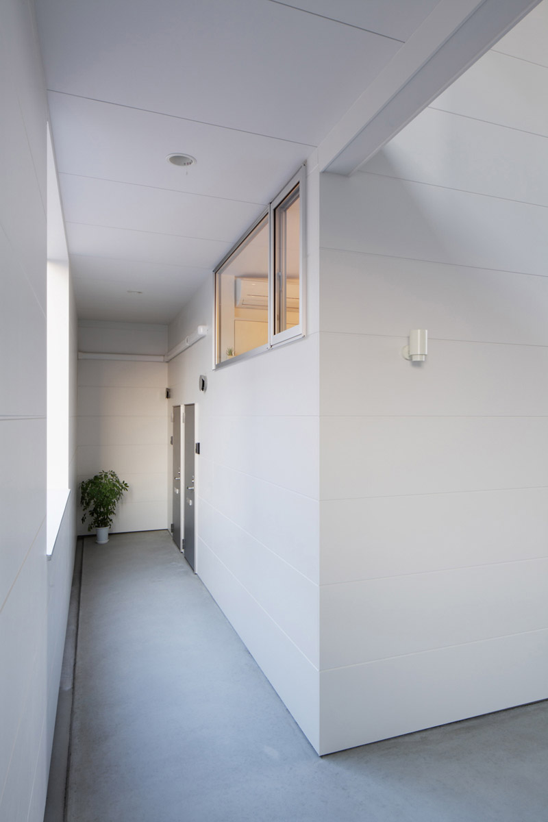 SNARK + OUVI: ridge apartment complex