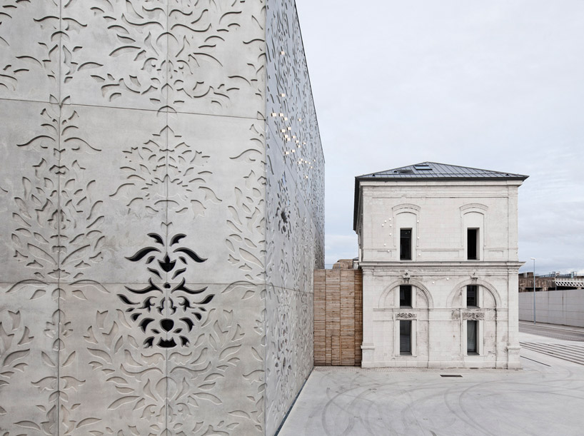 k architectures: th&eacute;&acirc;tre of saint nazaire