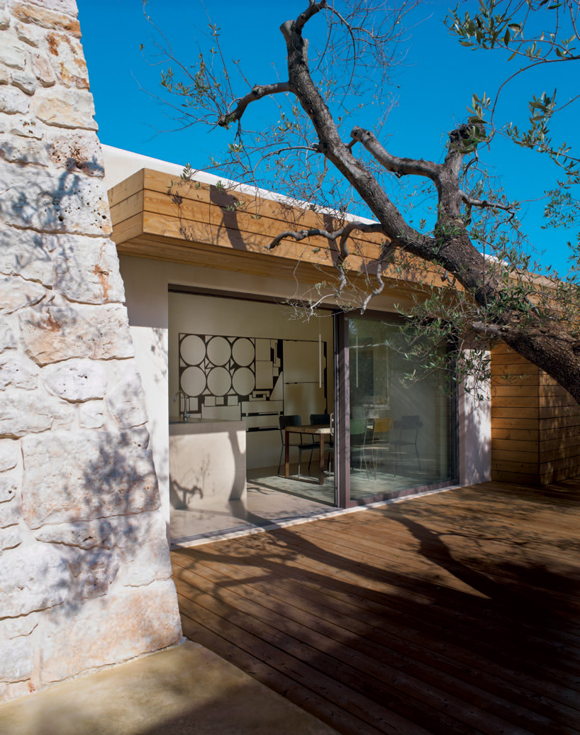 luca zanaroli: renovation of saracen trullo