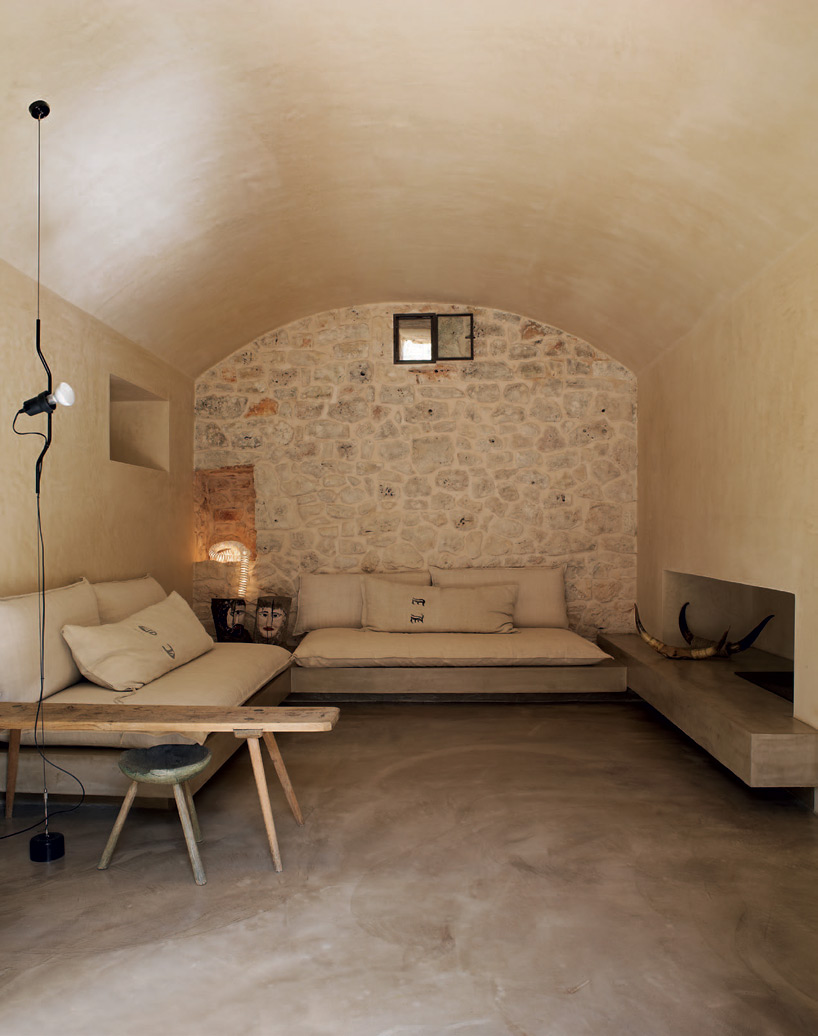 luca zanaroli: renovation of saracen trullo