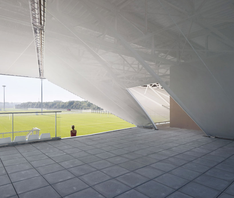 olgga architectes: stadium du littoral