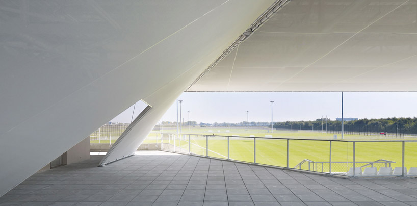 olgga architectes: stadium du littoral