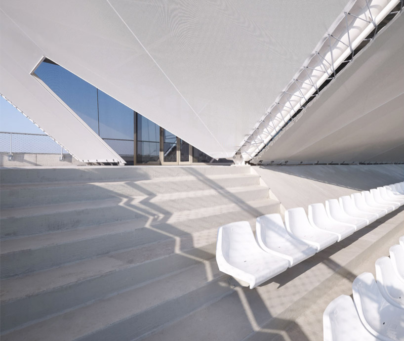 olgga architectes: stadium du littoral