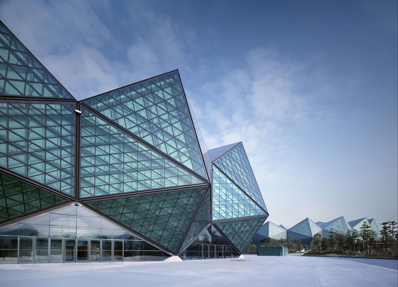 gmp architekten: universiade sports center