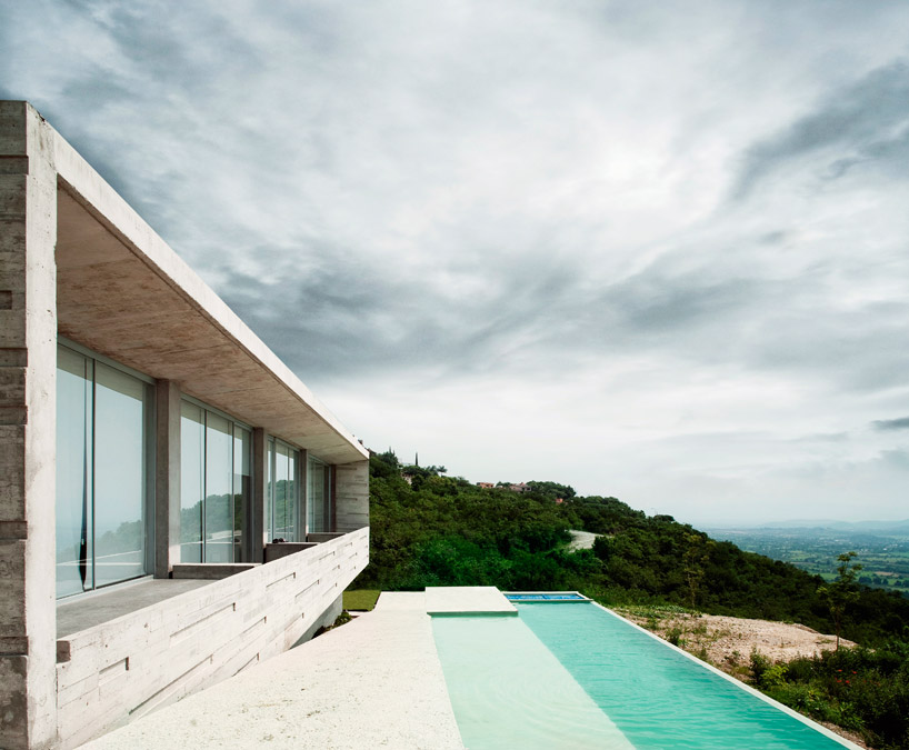 r zero studio: widescreen house - 1