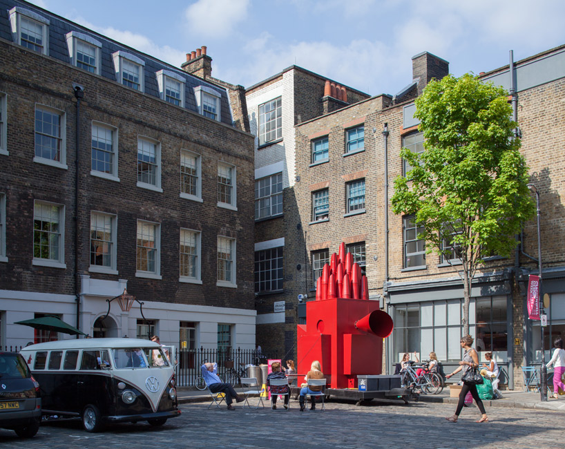 aberrant architecture reimagines the tiny traveling theater - 1