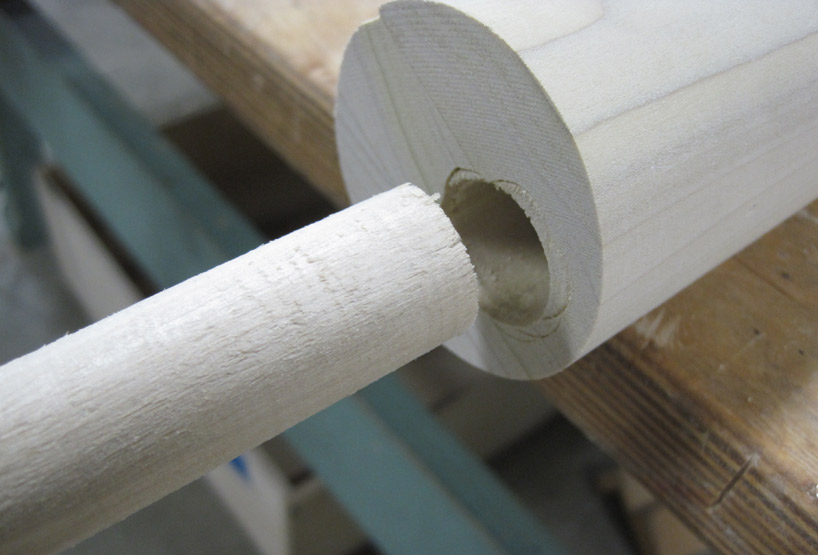 herald ure&ntilde;a: arms up chair series